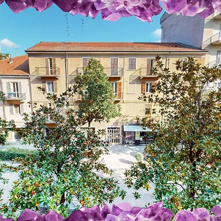 Amethyst Apartment *